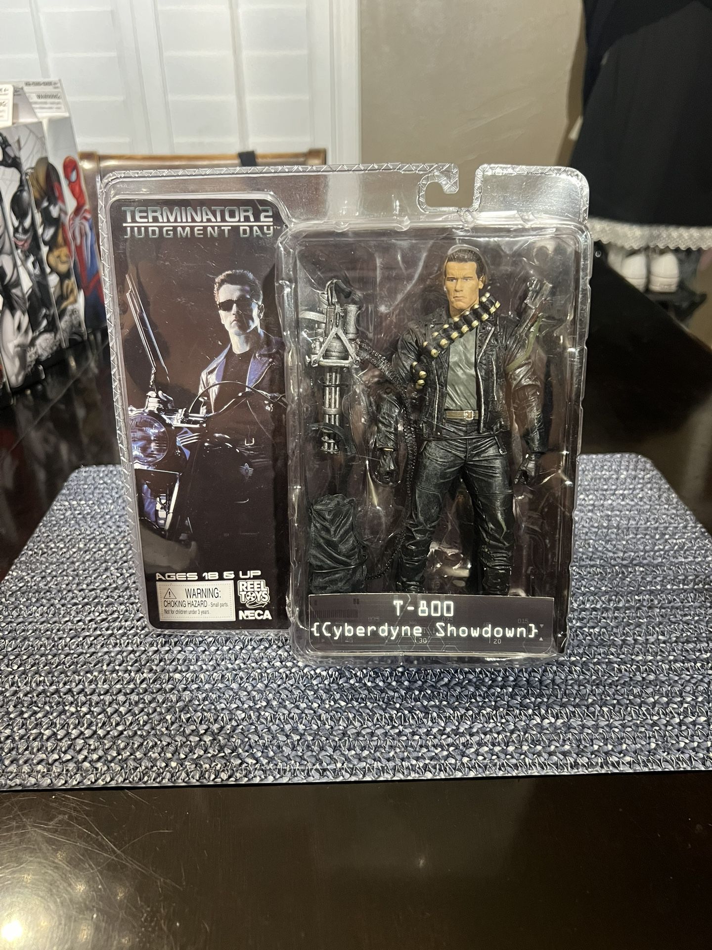 Neca Terminator 2 Judgement Day T-800 (Cyberdyne Showdown)