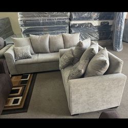 $699 NEW GRAY SOFA & LOVESEAT 