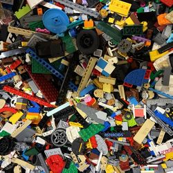 125 Pounds Of Bulk LEGO