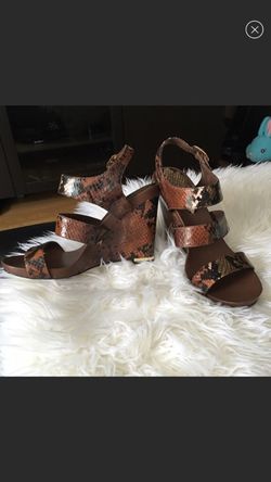 Snakeskin Nine West wedges