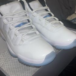 Size 10 Jordan 11
