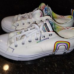Converse Chuck Taylor All-Star Lift Low LGBT Men's 13 Women's 15 Rainbow