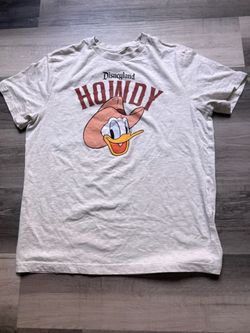 $13.00 , Disney Howdy Donald adult T-shirt