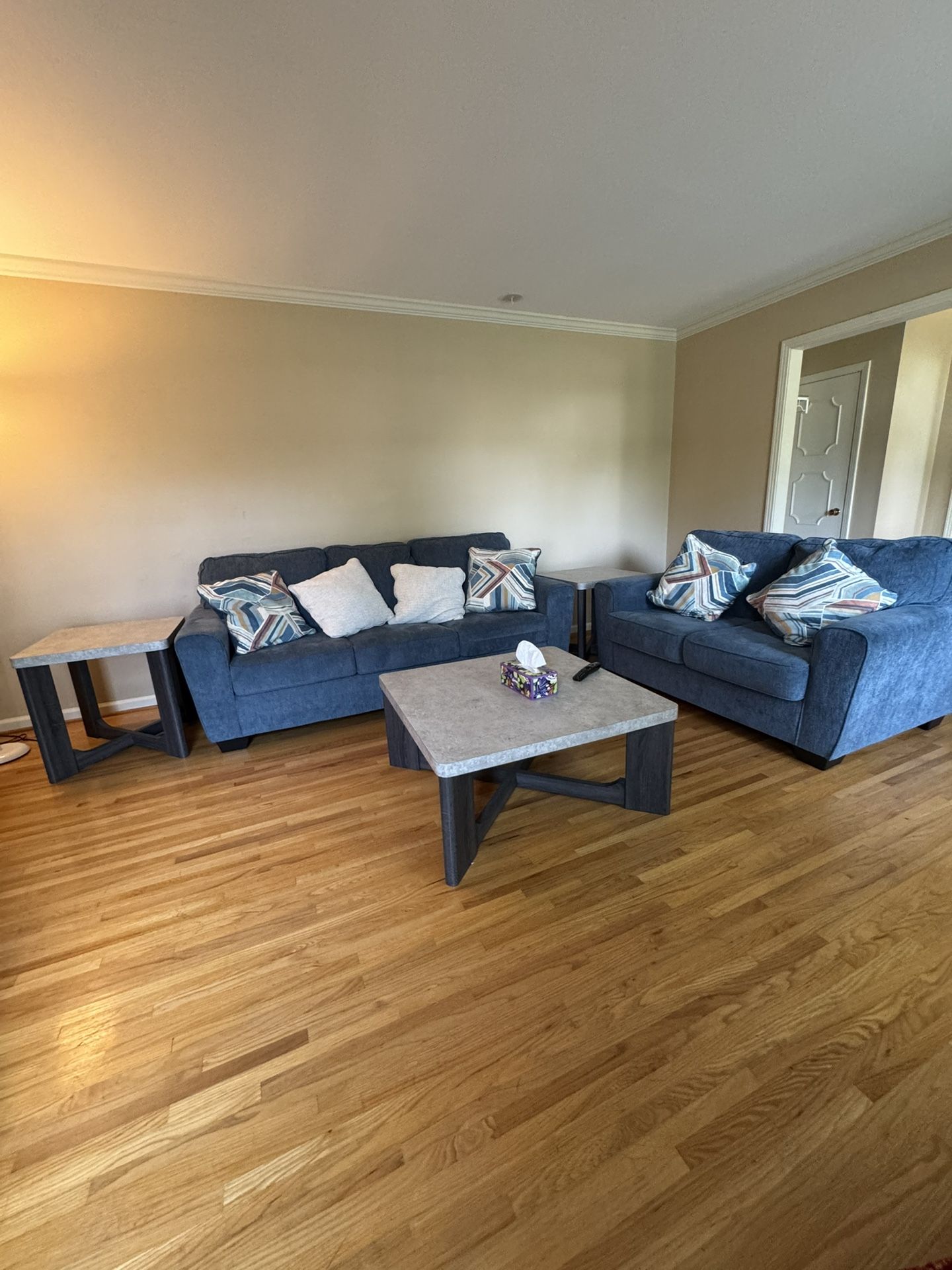 5 Seater Sofa Set With 2 Side Tables And 1 Coffee Table