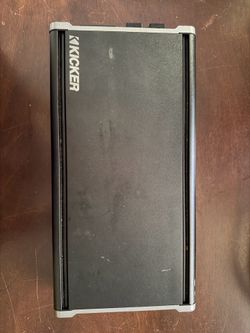 Kicker sub amp