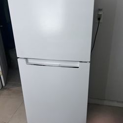 Refrigerator  Magic  Chef