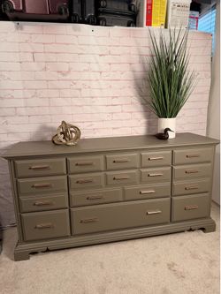 American Drew Dresser | Solid Wood | 9 Drawers | Taupe | New Champagne Bronze Hardware