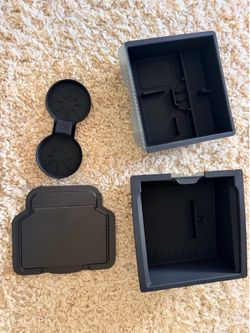 Fits Tesla Model 3 / Model Y (please verify compatibility with your vehicle/year before purchasing).