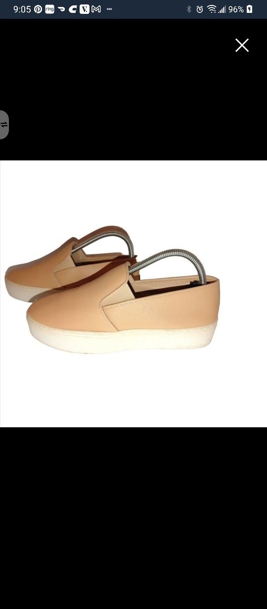 Qupid Platform Slip Ons Size 8 
