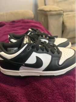 Tenis size. 4 Y.  Para niño aproximadamente de 10 años