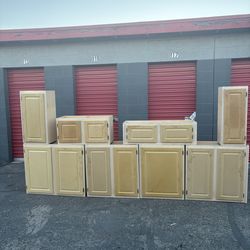 Uppers kitchen cabinets