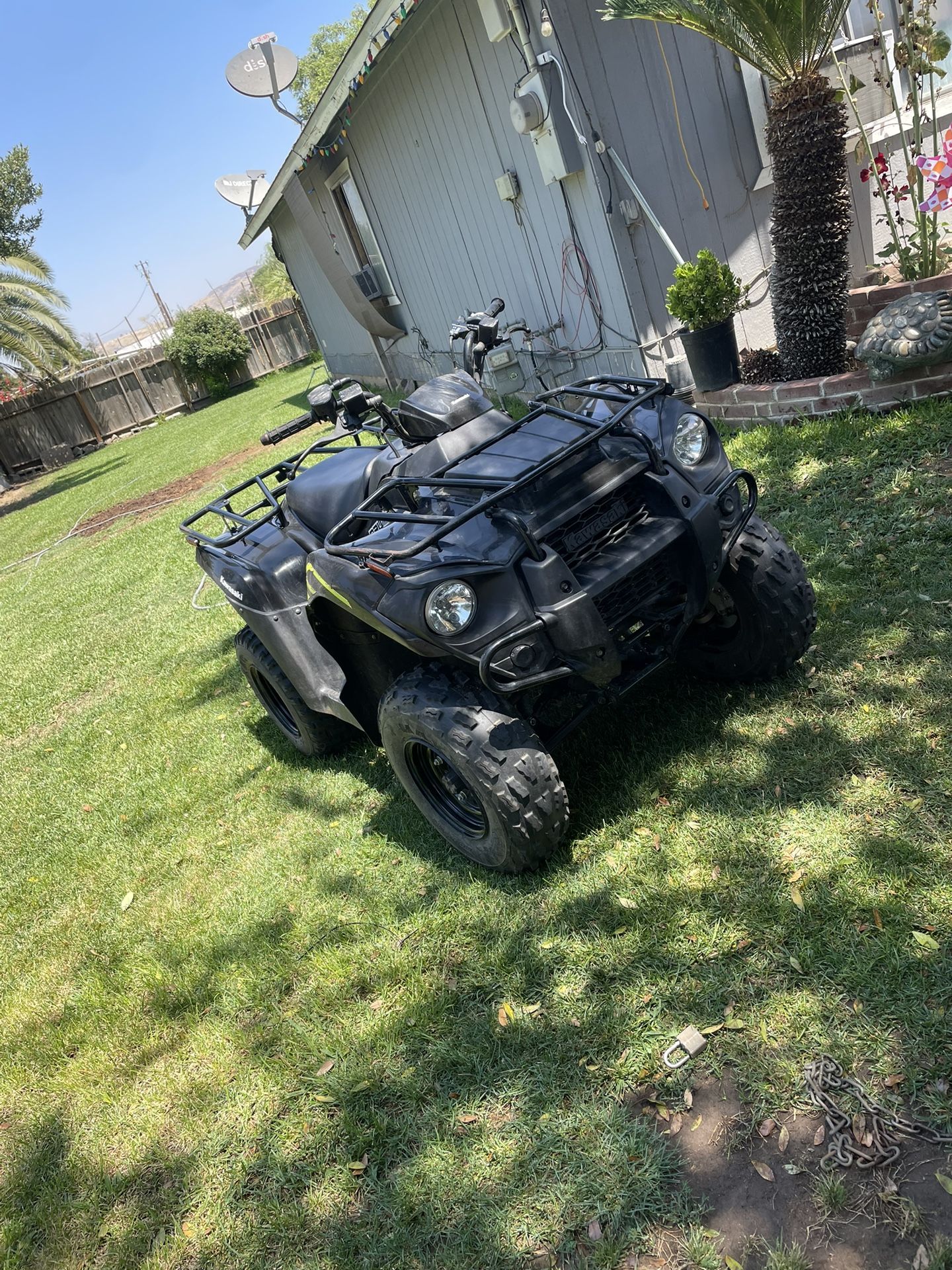 2022 Kawasaki Brute Force 300 (With Helmet)