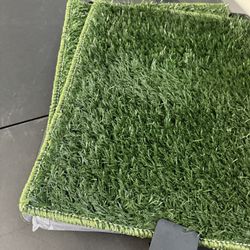 Indoor artificial grass for puppy two pads and tray brand new size small 20 x 16”