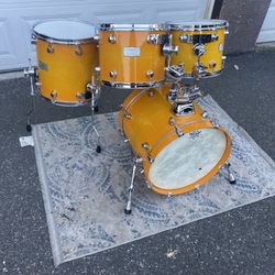 Mapex Saturn Bob Kit 4 Pcs Drum Set