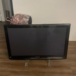Panasonic Tv For Sale Good Conditions 