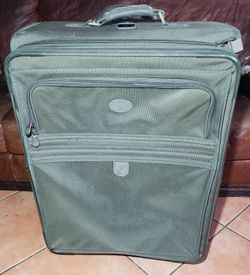 Atlantic XL Suitcase