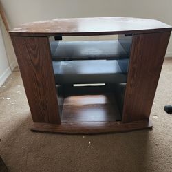 Free TV stand