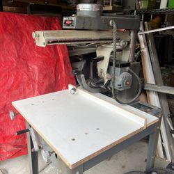 Delta Turret Type Radial Arm Saw. 120v