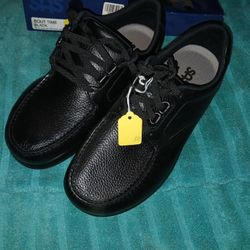 Men's Shoes 10.5, 10.5w