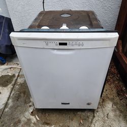 Maytag Dishwasher - Stainless Steel Tub Large Capacity (MDB4949)