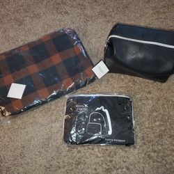 *NWT* 3 Item Travel Set From Macy's 