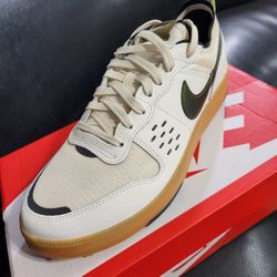 Nike c1ty Sz 9.5 m