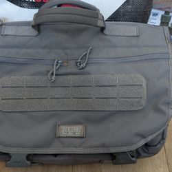 Vanquest Messanger Bag