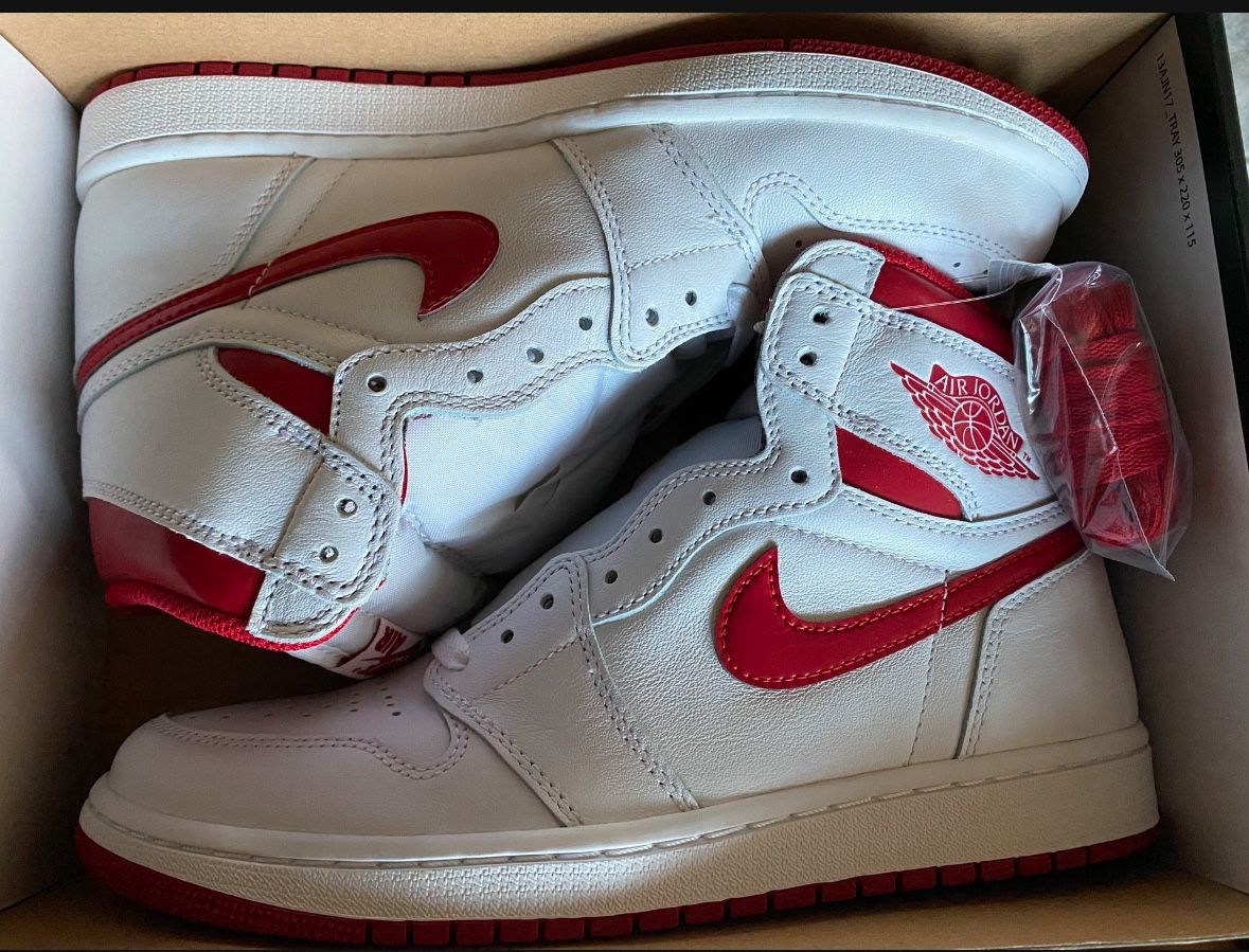 Nike Air Jordan 1 OG Metallic Red Sz 9
