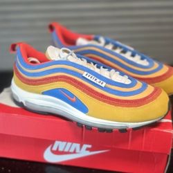 Air Max 97 SE AMRC Running Club Size 10 BRAND NEW