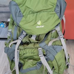 Deuter Act Lite 65+10 Backpack 