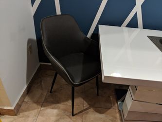 Four Dining Lounge Chairs