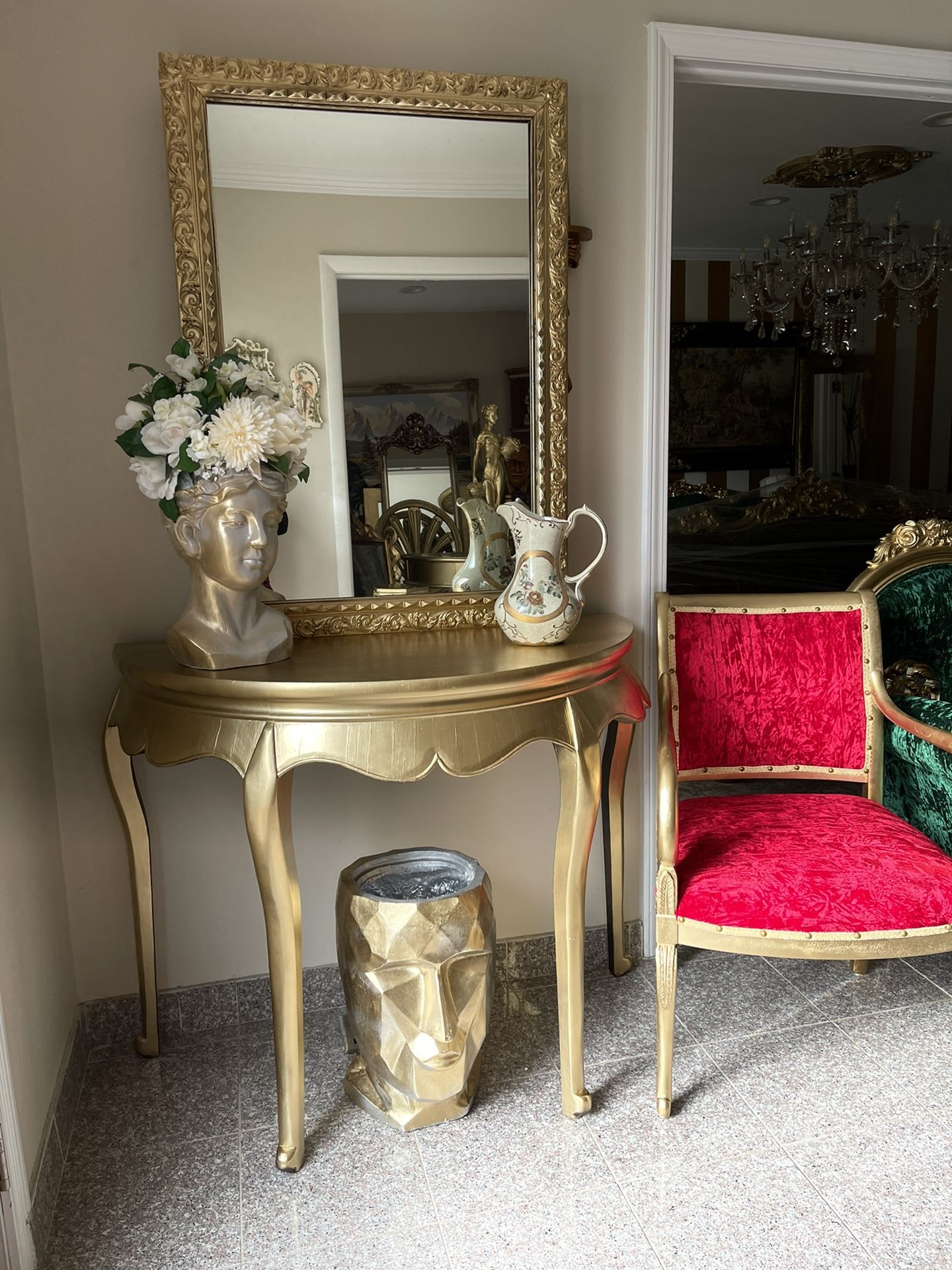 Very Nice Console With Mirror