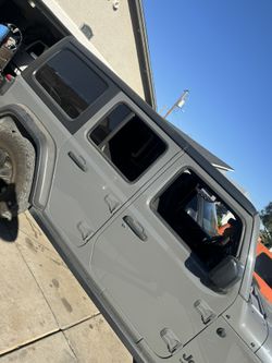 18-25 Jeep Wrangler JL 4dr Hard Top