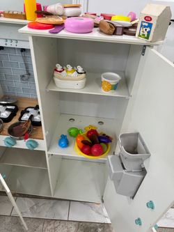 Kitchen play
