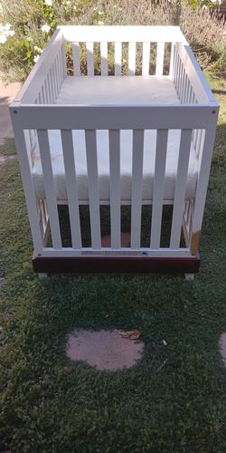 Graco maddox convertible crib best sale