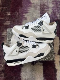 Size 10 - Jordan 4 Retro Military Black