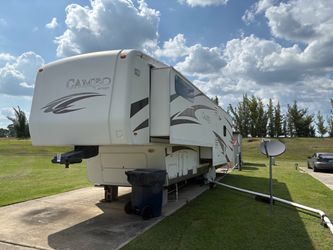 Carriage Cameo Fifth Wheel Travel Trailer