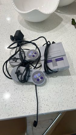 Super Nintendo SNES Classic Mini Console with 2 Controllers