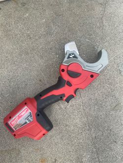 Milwaukee M12 12V Lithium-Ion Cordless PVC Pipe Shear (Tool-Only)