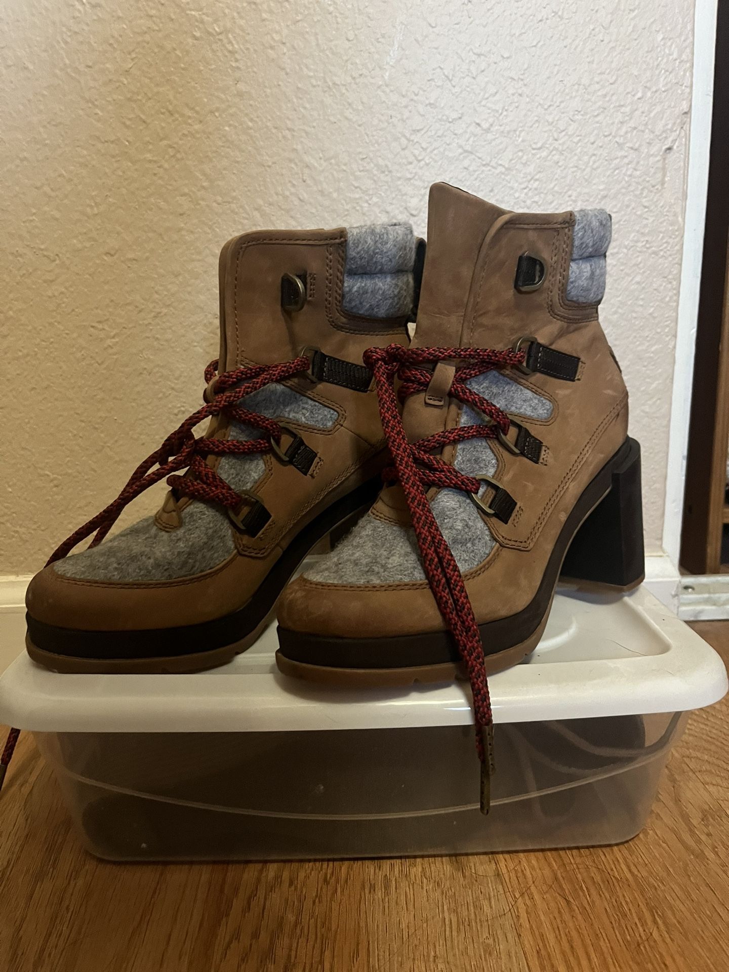 Sorel Women’s Heel Boot 7.5