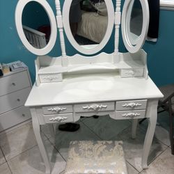 White Foldable 3 Mirror Vanity $100 OBO