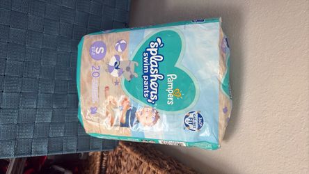 Swimming diapers