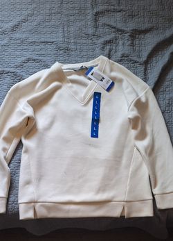 New Womens Size L sweater
