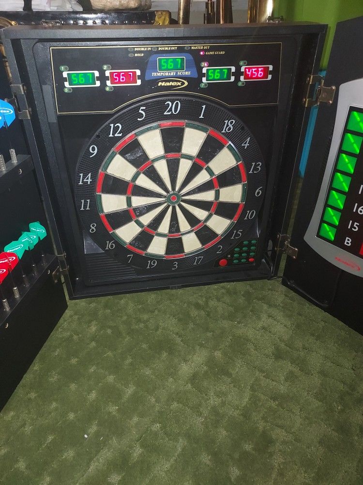 Halex Electronic Dart Board