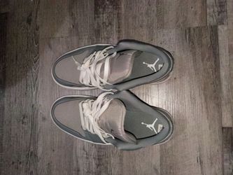 Gray color