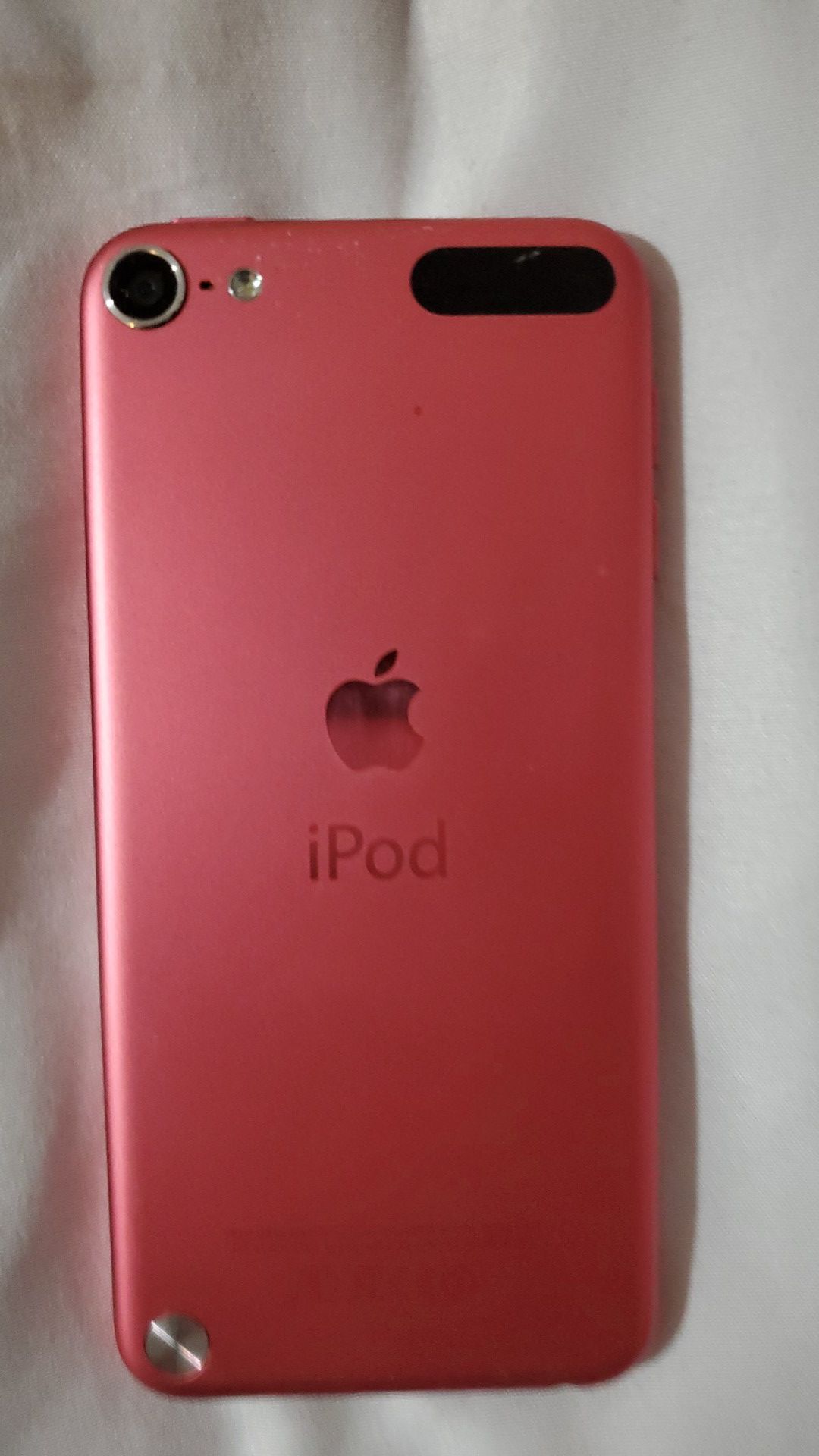 Ipod touch 6 gns pink perfect conditions used