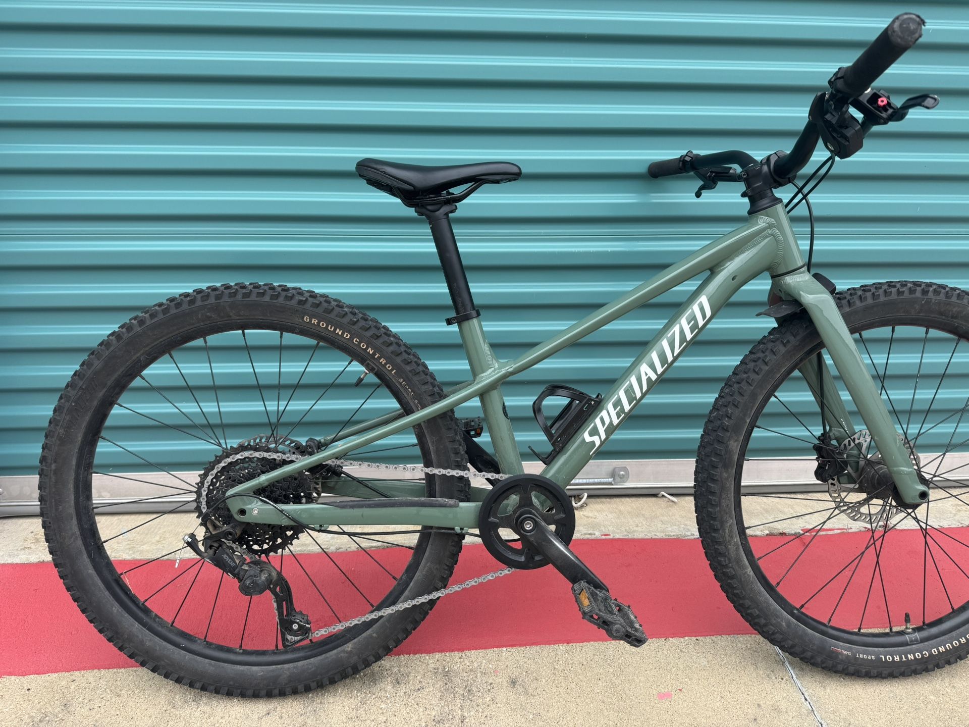 Specialized Kids Mountain Bike 