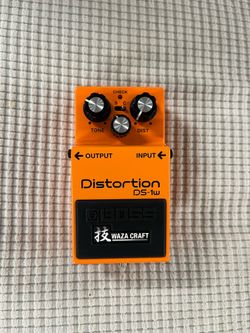 Boss DS-1w waza craft distortion pedal