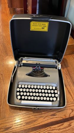 vintage Smith-Corona Sterling manual typewriter