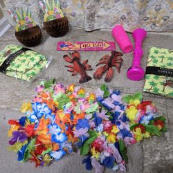 🍍🍹🌊☀️HUGE LOT OF LUAU PARTY DECOR 